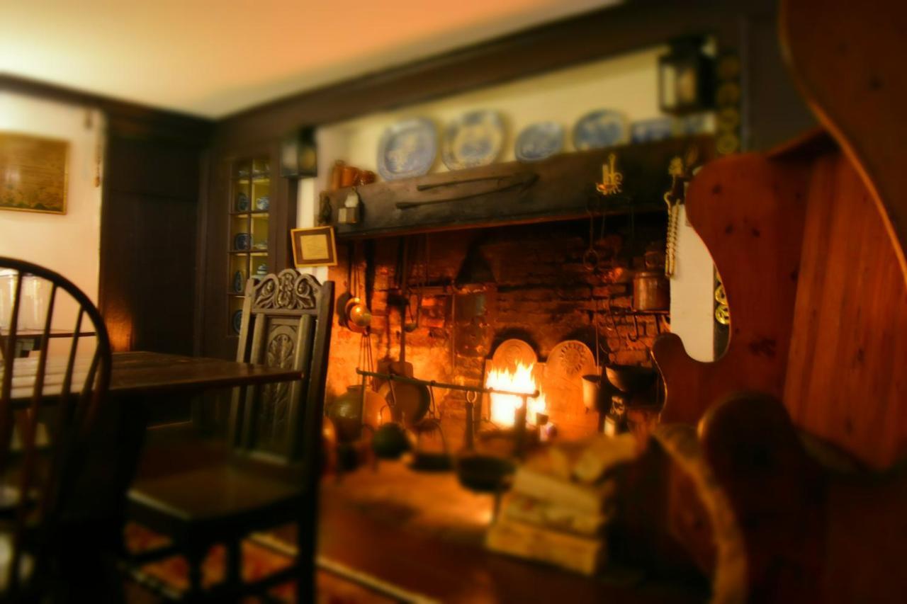 Daniels House Inn ซาเล็ม ภายนอก รูปภาพ